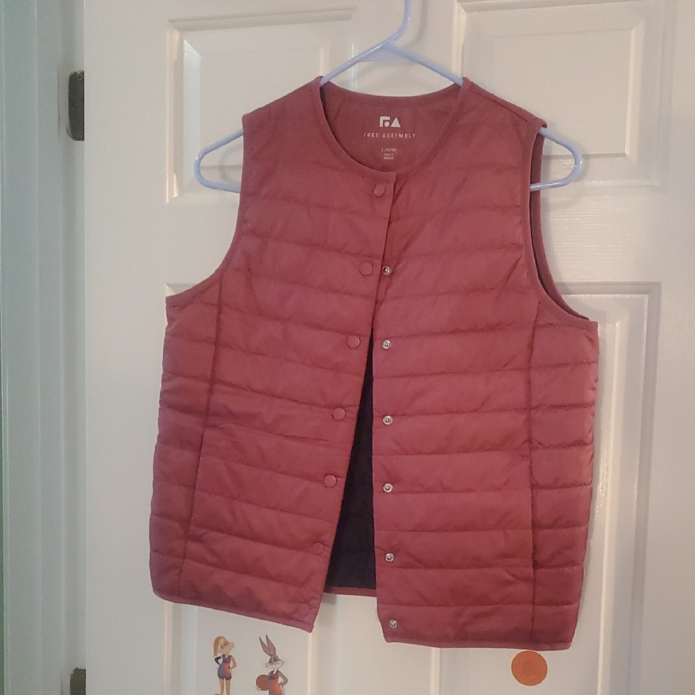 Free Assembly Burgundy Puffer Vest